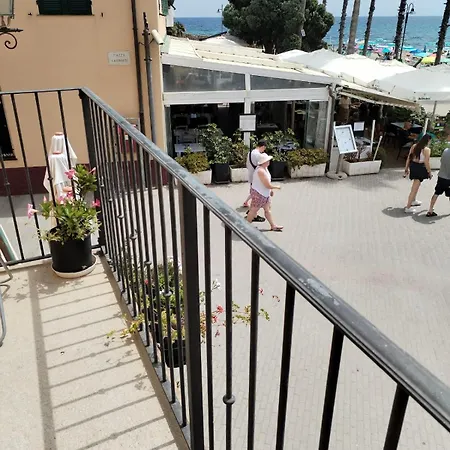 Semesterbostad La Tana Del Polpo San Lorenzo al Mare